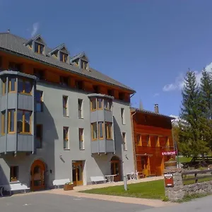 Alpes Montjoie Faucon-de-Barcelonnette